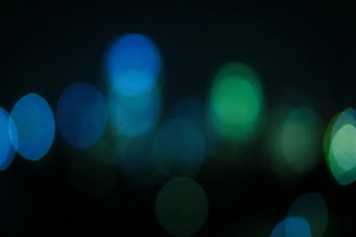 AI i streszczenia klauzul ubezpieczeniowych — ilustracja blogowa